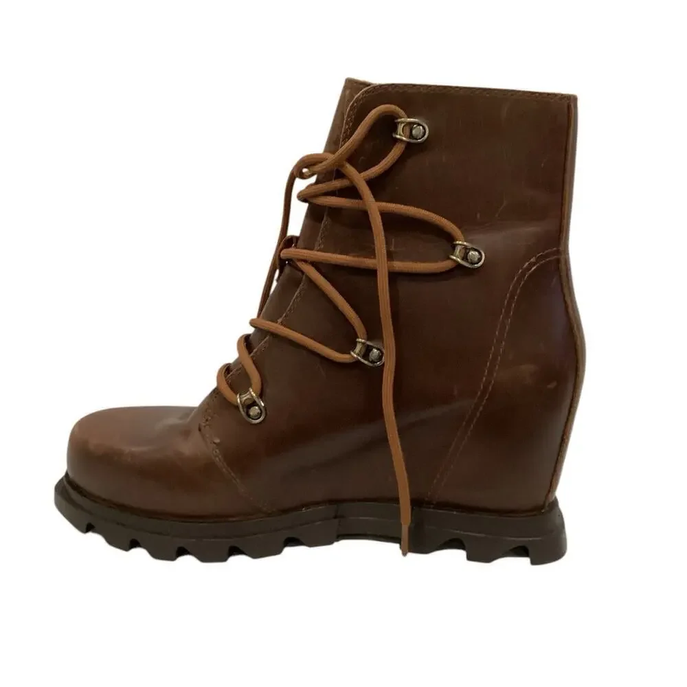 Sorel Joan Of‎ Artic Waterproof Wedge III Booties In Hazelnut Size 8